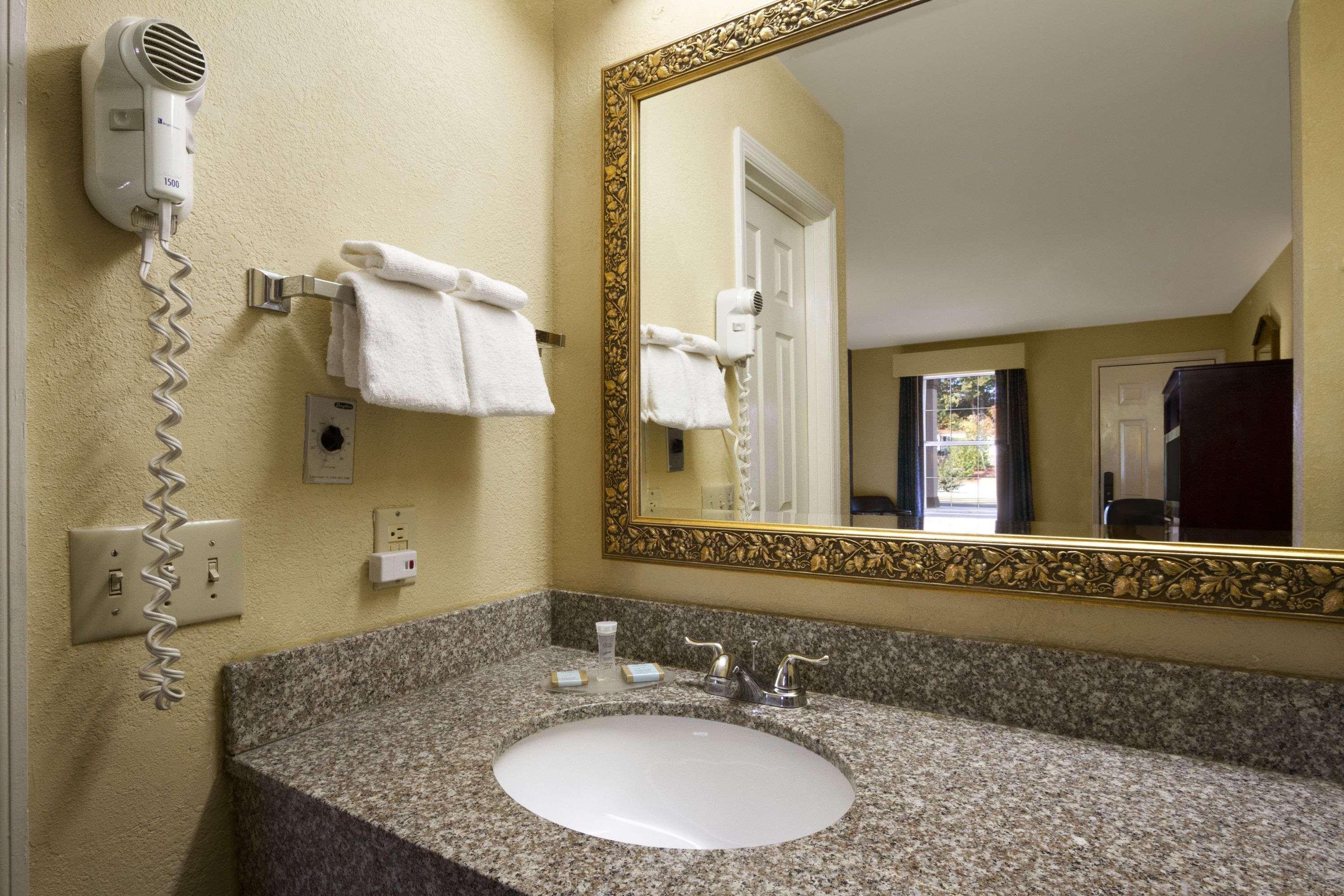 Quality Inn Covington Εξωτερικό φωτογραφία